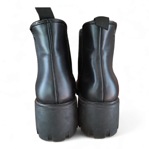 Steve Madden Women's Howler Chelsea Boot Size 10 - Picture 3 of 4